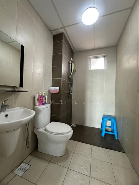 Service Residence for Rent at Pangsapuri Tanah Emas (Golden Sands) - Mr Lu - Bathroom - PropertyGuru.com.my