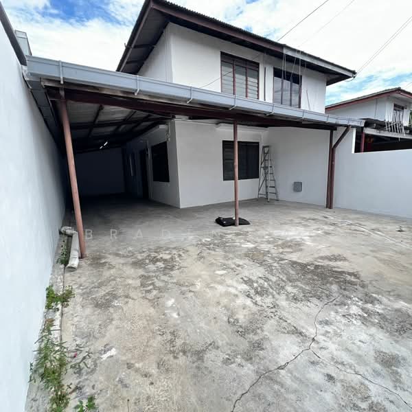 2-storey Terraced House for Rent in Johor Bahru (Johor) - Braden Tan - Exterior - PropertyGuru.com.my