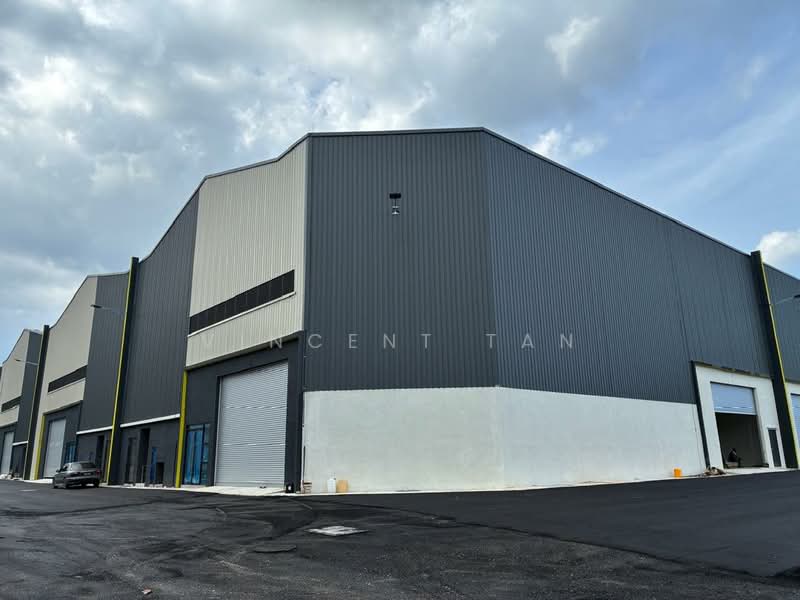 Factory for Rent in Semenyih (Selangor) - Vincent Tan - Exterior - PropertyGuru.com.my