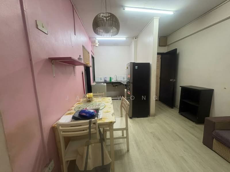 Taman Sri Plentong untuk Untuk Dijual - RM 175,000, Mac 2026 - Kitchen - PropertyGuru.com.my