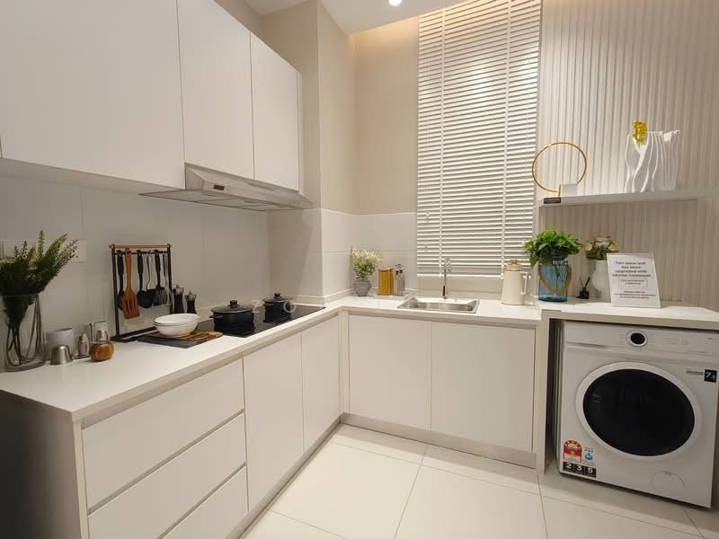 Service Residence for Sale at Vista Tiara (MBW Bay) - Zoe Lee - Kitchen - PropertyGuru.com.my