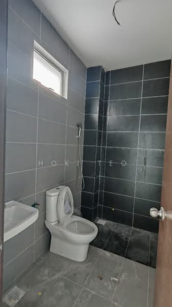 2-storey Terraced House for Rent in Tongkang Pechah (Batu Pahat) - Hoki Teo - Bathroom - PropertyGuru.com.my