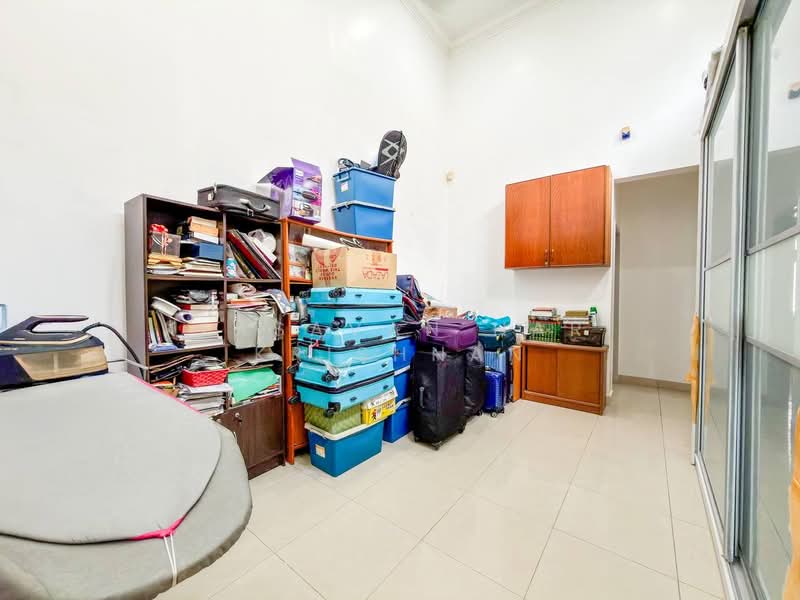 2.5-storey Terraced House for Sale in Taman Dagang Permai (Ampang) - Keasavan Hari Krishnan - PropertyGuru.com.my