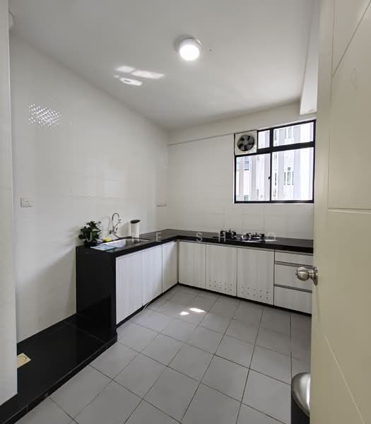 Condominium for Rent at The Z Residence - Jane Shoo - Kitchen - PropertyGuru.com.my