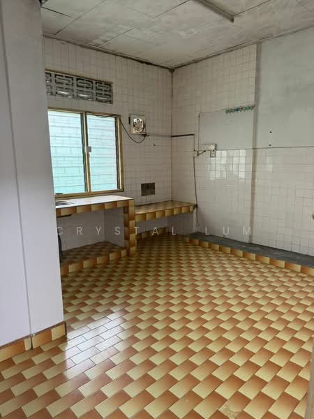 Taman Kepong untuk Untuk Disewa - RM 1,650 /bulan, Mac 2026 - Kitchen - PropertyGuru.com.my
