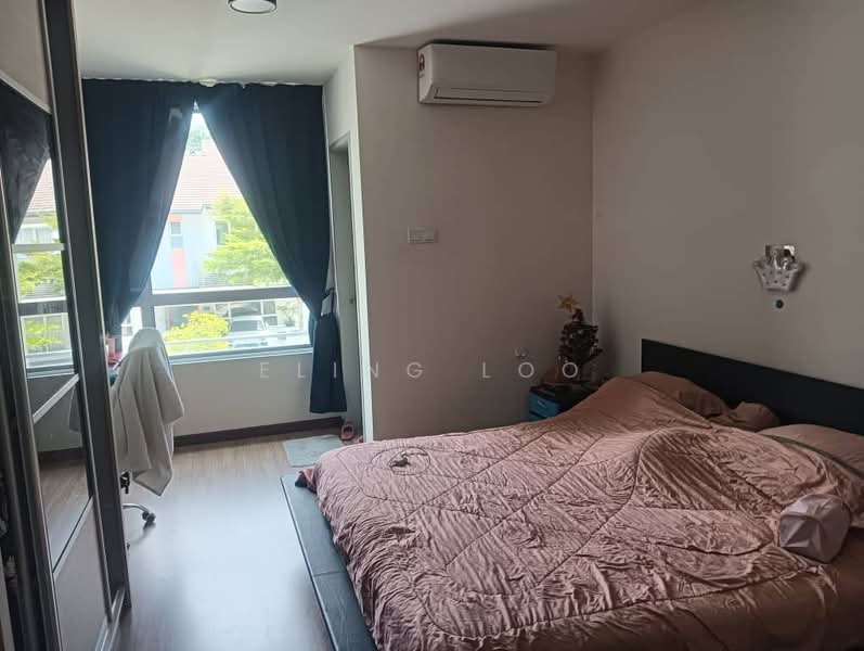 3-storey Terraced House for Sale in Bandar Tropicana Aman (Telok Panglima Garang) - Eling Loo - Bedroom - PropertyGuru.com.my