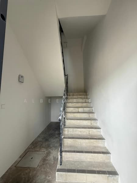 Factory for Rent in Seberang Perai (Penang) - Albeena Law - Corridor - PropertyGuru.com.my