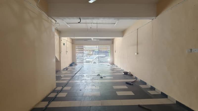 Shop for Rent in Kota Masai (Pasir Gudang) - Rene Tew - Interior - PropertyGuru.com.my