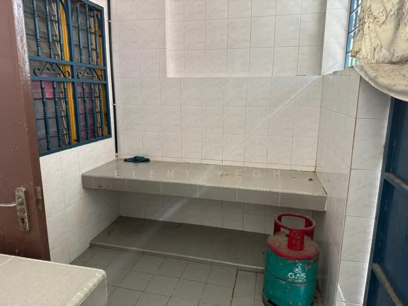 Terraced House for Sale in Bandar Sungai Long (Selangor) - Eleni Yeoh - Kitchen - PropertyGuru.com.my