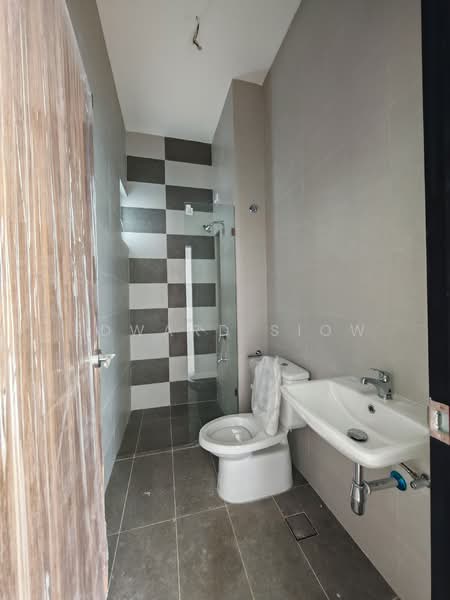 Cluster House for Sale in Johor Bahru (Johor) - Edward Siow - Bathroom - PropertyGuru.com.my