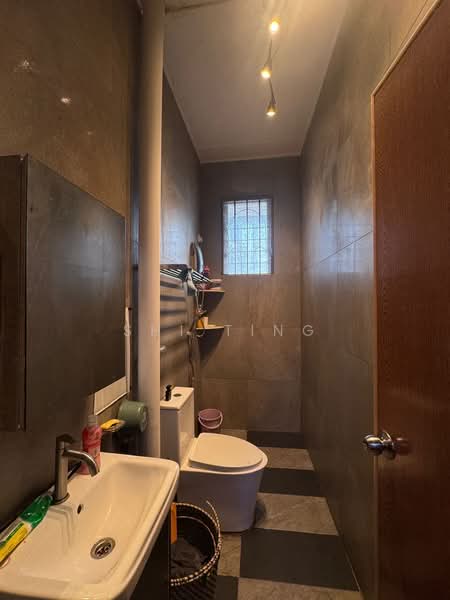 Johor Jaya untuk Untuk Dijual - RM 1,400,000, Mac 2026 - Bathroom - PropertyGuru.com.my