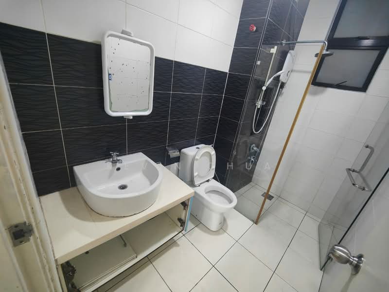 The Platino Serviced Apartment untuk Untuk Disewa - RM 2,400 /bulan, Mac 2026 - Bathroom - PropertyGuru.com.my
