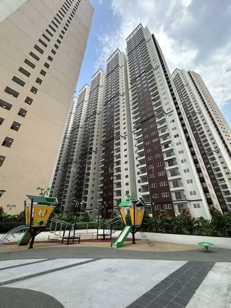 Residensi Sateria untuk Untuk Disewa - RM 1,250 /bulan, Mac 2026 - Exterior - PropertyGuru.com.my