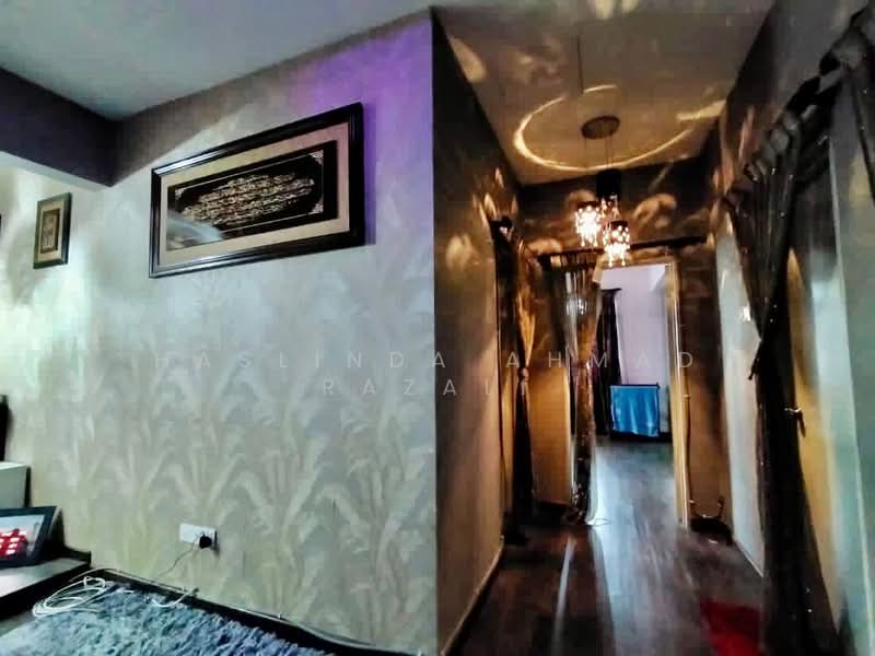 Semi-Detached House for Sale in Saujana Villa (Kajang) - Haslinda Ahmad Razali - Corridor - PropertyGuru.com.my