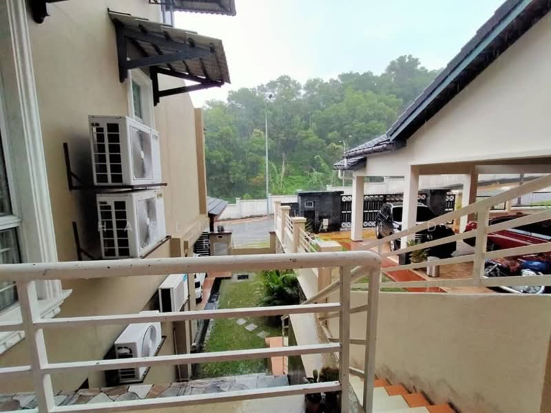 Semi-Detached House for Sale in Saujana Villa (Kajang) - Haslinda Ahmad Razali - Exterior - PropertyGuru.com.my