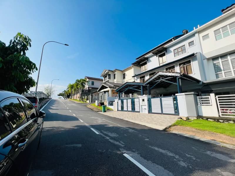 Semi-Detached House for Sale in Saujana Villa (Kajang) - Haslinda Ahmad Razali - Exterior - PropertyGuru.com.my