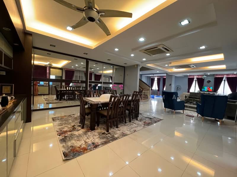 Semi-Detached House for Sale in Saujana Villa (Kajang) - Haslinda Ahmad Razali - Living Room - PropertyGuru.com.my