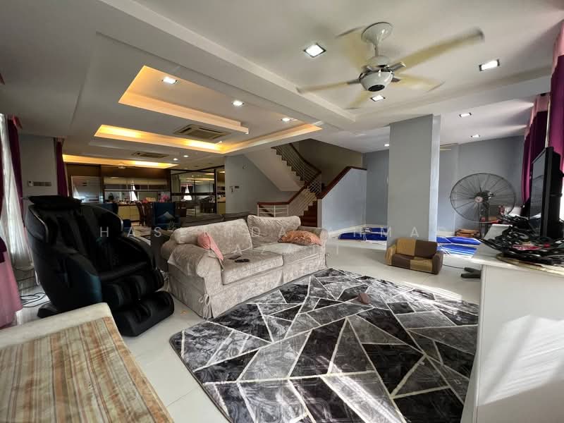 Semi-Detached House for Sale in Saujana Villa (Kajang) - Haslinda Ahmad Razali - Living Room - PropertyGuru.com.my