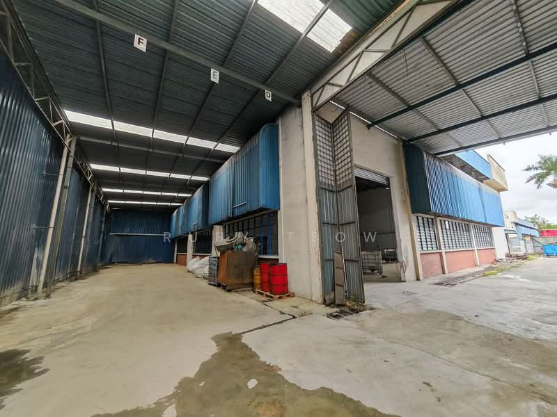Semi-D Factory for Rent in Taman Perindustrian Maju Jaya (Puchong) - Ruby Teow - Exterior - PropertyGuru.com.my