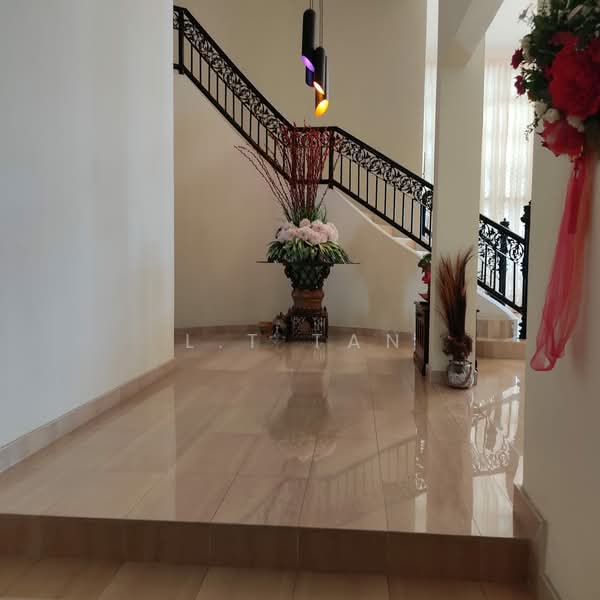 Condominium for Sale at Desa Kiara - L.T Tan - Entrance - PropertyGuru.com.my