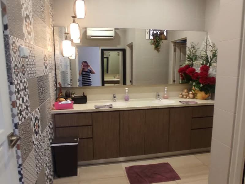 Condominium for Sale at Desa Kiara - L.T Tan - Bathroom - PropertyGuru.com.my