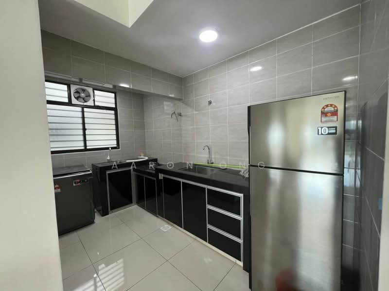Condominium for Rent at Residensi Zamrud - Aaron Ong - Kitchen - PropertyGuru.com.my