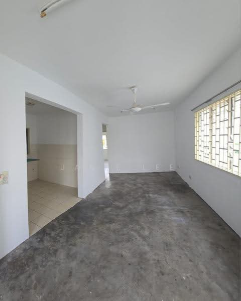 Apartment for Rent at Pangsapuri Sentosa - Janie Lee - Living Room - PropertyGuru.com.my