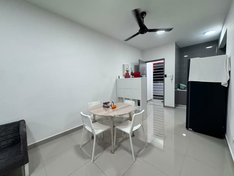 99 Residence untuk Untuk Disewa - RM 2,400 /bulan, Mac 2026 - Dining Room - PropertyGuru.com.my
