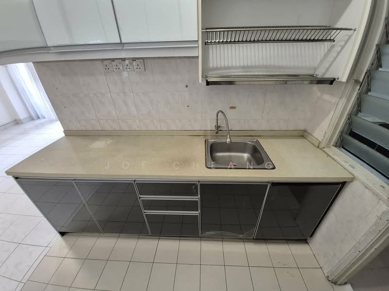 Pelangi Damansara untuk Untuk Dijual - RM 365,000, Mac 2026 - Kitchen - PropertyGuru.com.my