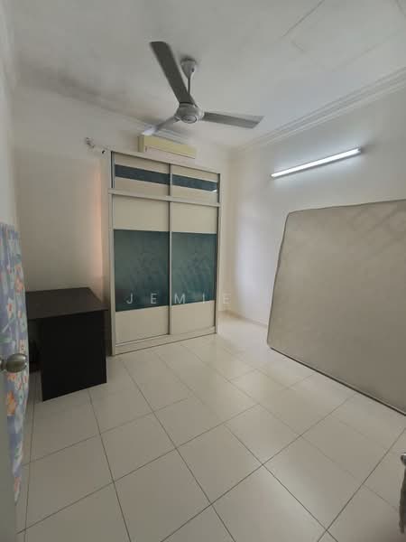 2-storey Terraced House for Sale in Ampang (Selangor) - Jemie . - Bedroom - PropertyGuru.com.my