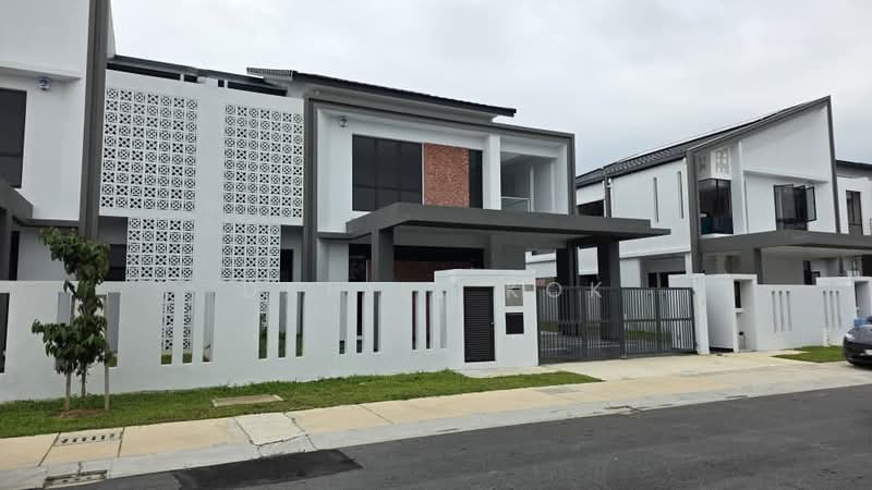Semi-Detached House for Sale in Setia Utama (Setia Alam) - Daniel Kok - Exterior - PropertyGuru.com.my