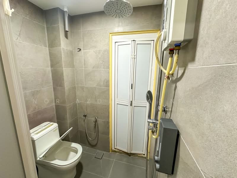 Renovated & Extended Double Storey Terrace Taman Impian Murni Saujana Impian Kajang untuk Untuk Dijual - RM 595,000, Mac 2026 - Bathroom 3 - PropertyGuru.com.my