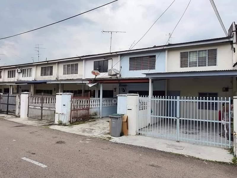 2-storey Terraced House for Sale in Taman Nora (Ulu Tiram) - Wilson Ku - Exterior - PropertyGuru.com.my