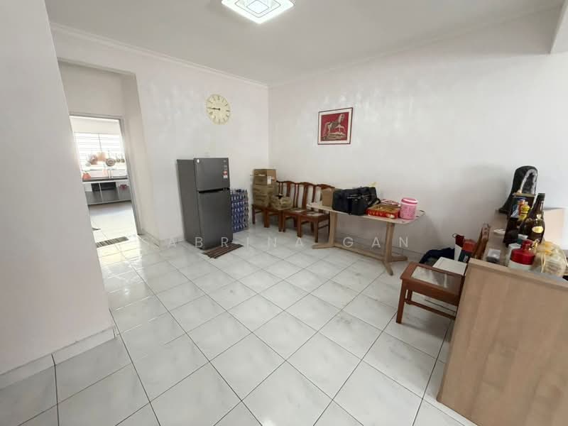 2-storey Terraced House for Sale in Taman Desa Tebrau (Tebrau) - Sabrina Gan - Living Room - PropertyGuru.com.my