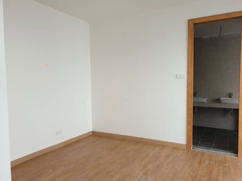 4-storey Terraced House for Sale in Damansara Perdana (Selangor) - James Law - PropertyGuru.com.my