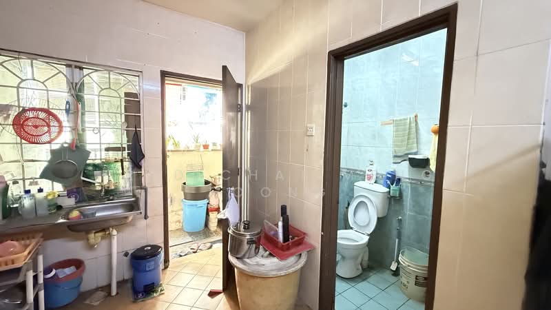 Bandar Damai Perdana untuk Untuk Dijual - RM 700,000, Mac 2026 - Bathroom - PropertyGuru.com.my
