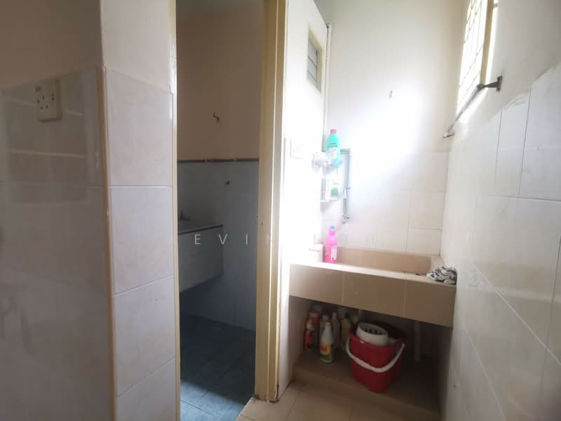 2-storey Terraced House for Sale in Bandar Bukit Tinggi 2 (Klang) - Kevin Loh - Bathroom - PropertyGuru.com.my