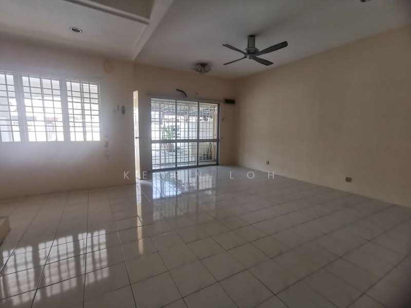 2-storey Terraced House for Sale in Bandar Bukit Tinggi 2 (Klang) - Kevin Loh - Living Room - PropertyGuru.com.my
