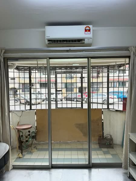 Makmur Apartment untuk Untuk Disewa - RM 2,299 /bulan, Mac 2026 - Balcony - PropertyGuru.com.my