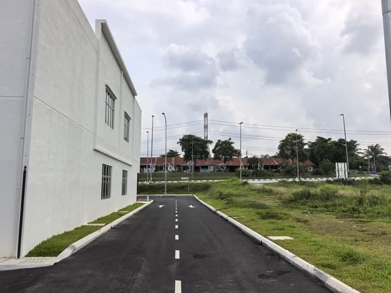 Shop / Office for Rent in Labu (Negeri Sembilan) - Kenny Gan - Exterior - PropertyGuru.com.my