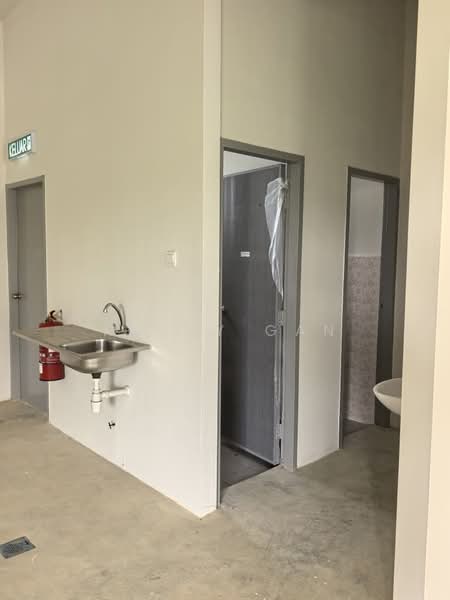 Shop / Office for Rent in Labu (Negeri Sembilan) - Kenny Gan - Interior - PropertyGuru.com.my