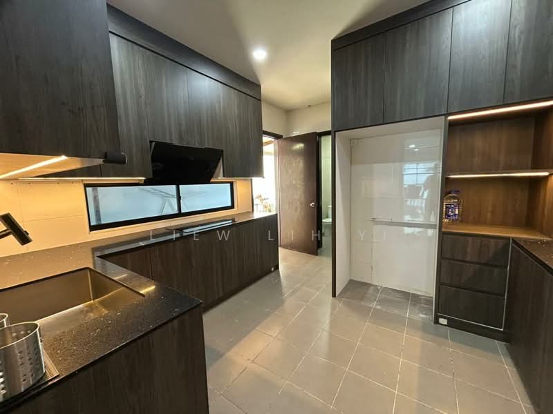 Rumah Banglo untuk Dijual di Iskandar Puteri (Nusajaya) (Johor) - Liew Lih Yi - Kitchen - PropertyGuru.com.my