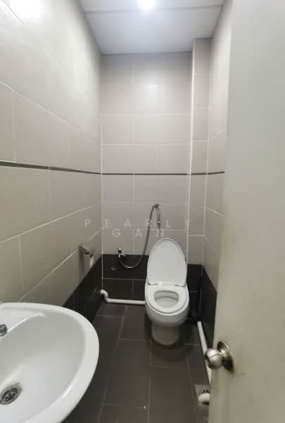 Shop / Office for Rent in SS14 (Subang Jaya) - Pearly Gan - Bathroom - PropertyGuru.com.my
