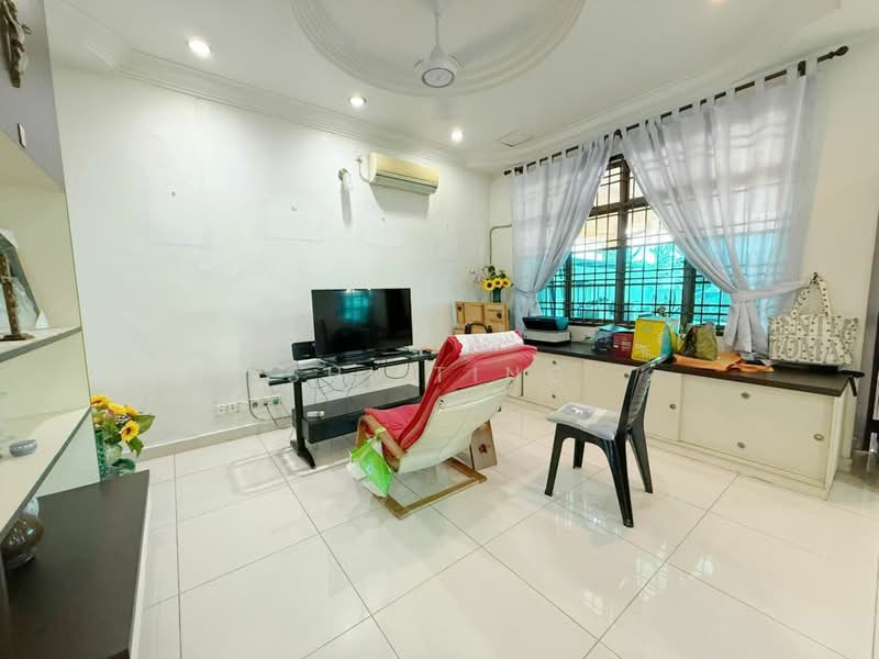 Desa Cemerlang untuk Untuk Dijual - RM 1,050,000, Mac 2026 - Living Room - PropertyGuru.com.my