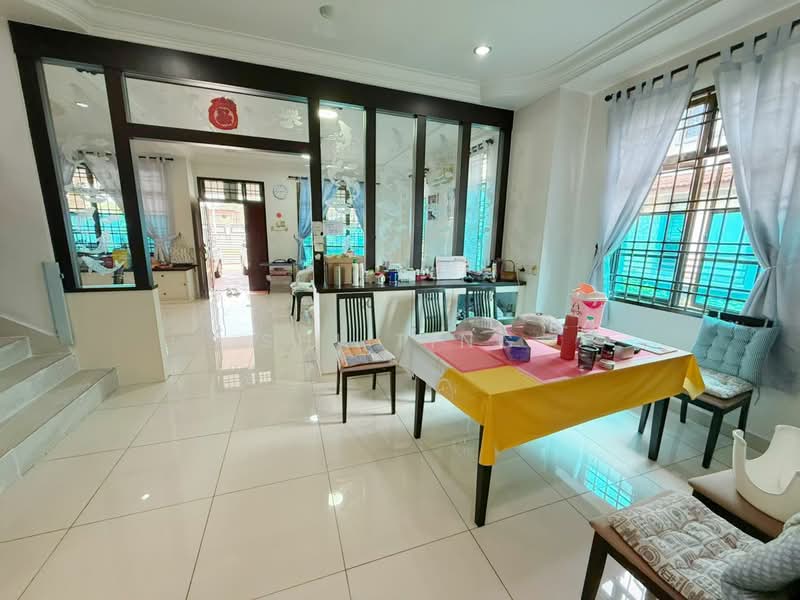 Desa Cemerlang untuk Untuk Dijual - RM 1,050,000, Mac 2026 - Dining Room - PropertyGuru.com.my