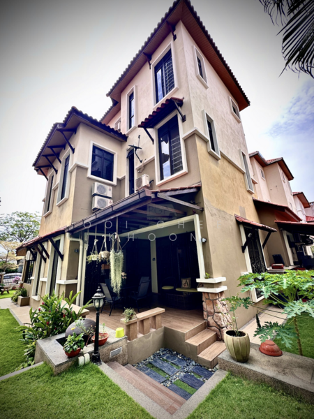 D'Residence untuk Untuk Disewa - RM 6,900 /bulan, Mac 2026 - Rear Garden - PropertyGuru.com.my