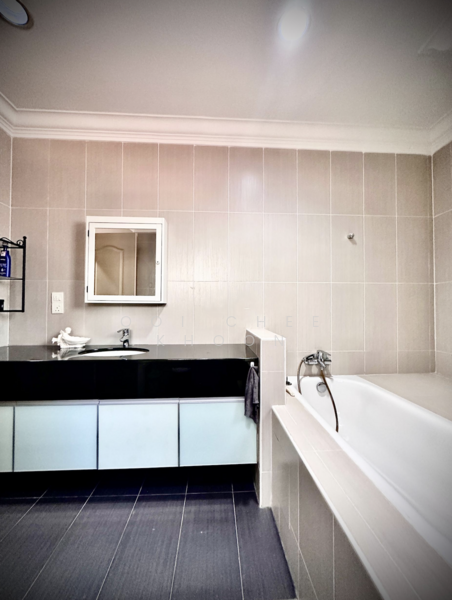 D'Residence untuk Untuk Disewa - RM 6,900 /bulan, Mac 2026 - Bathroom 1 - PropertyGuru.com.my