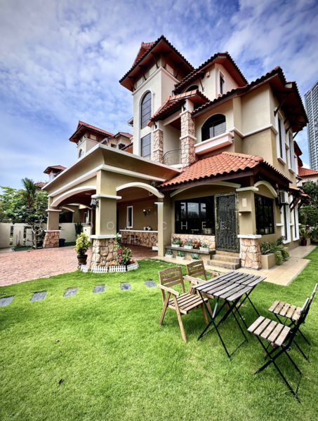 D'Residence untuk Untuk Disewa - RM 6,900 /bulan, Mac 2026 - Front Garden - PropertyGuru.com.my