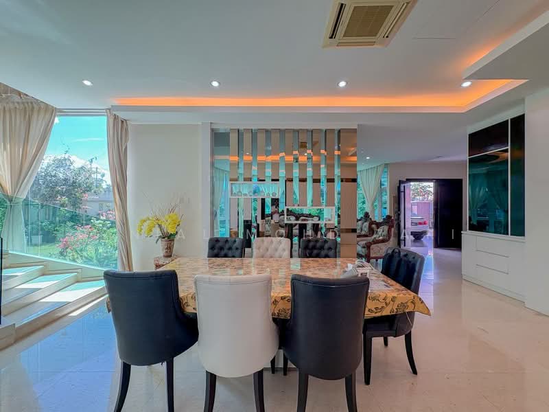 Bungalow for Sale in Taman Rasah Kemayan (Rasah) - Danial Mohd Zaki - Dining Room - PropertyGuru.com.my