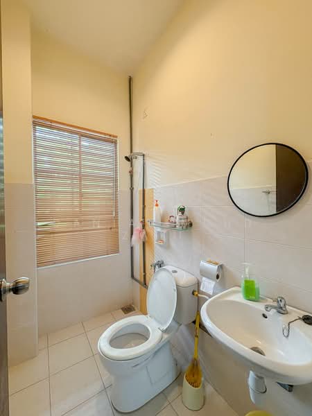 Bungalow for Sale in Bandar Baru Enstek (Bandar Enstek) - Danial Mohd Zaki - Bathroom - PropertyGuru.com.my